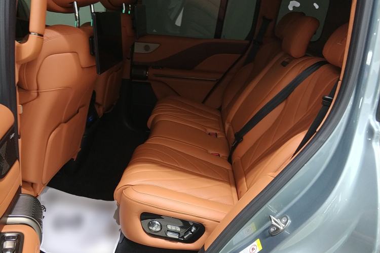 Used Yangwang U8 2023 Luxury Edition
