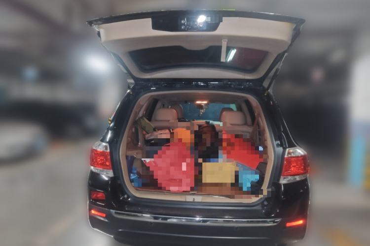 Used Toyota Highlander 2012 2.7L Two-Wheel Drive 7-Seater Luxury Edition
