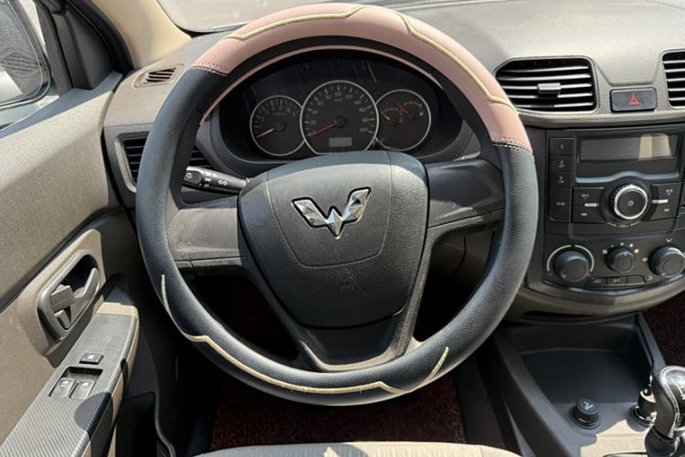 Used Wuling Hongguang 2015 1.5L S Basic Version China V Standard