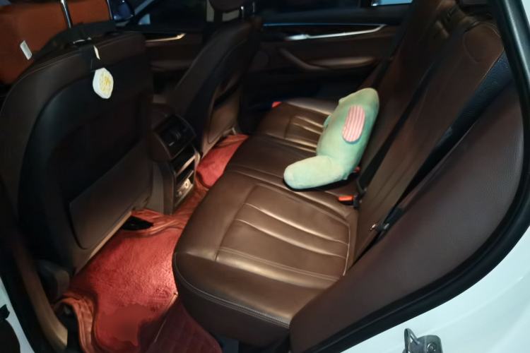 Used BMW X5 2018 xDrive28i Left Rear Seat