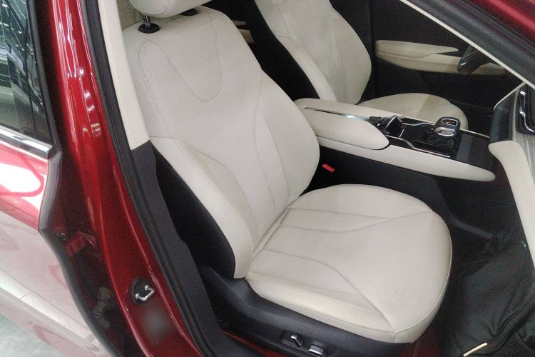 Used Hongqi E-QM5 2023 620km PLUS
