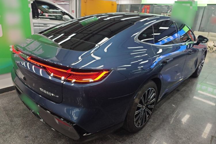 Used Geely Galaxy 8 2025 130km EM-P Starship Edition Rear Right 45 Deg