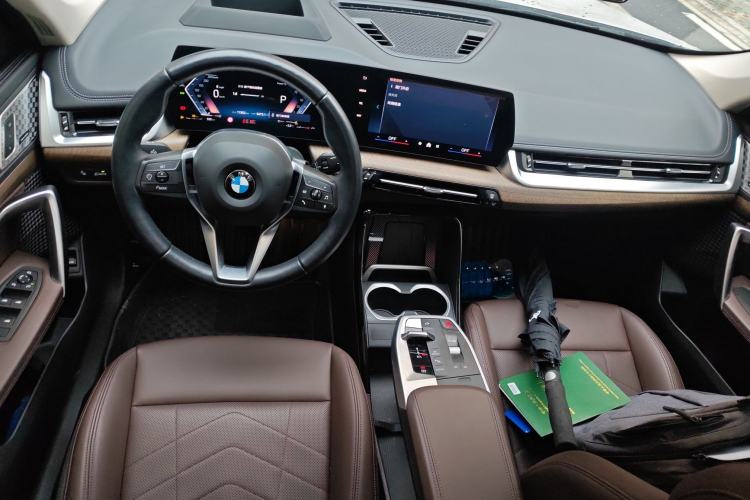 Used BMW X1 2023 xDrive25Li X Design Package Center Console