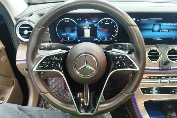 Used Mercedes-Benz E-Class 2022 Revised Version E 300 L Fashion Edition Steering Wheel
