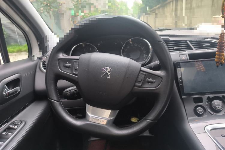 Used Peugeot 3008 2018 2.0L Automatic Trend Edition Steering Wheel