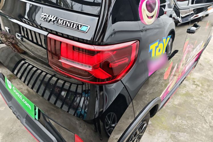 Used Wuling Hongguang MINIEV 2022 GAMEBOY 200km Play Edition with Lithium Iron Phosphate