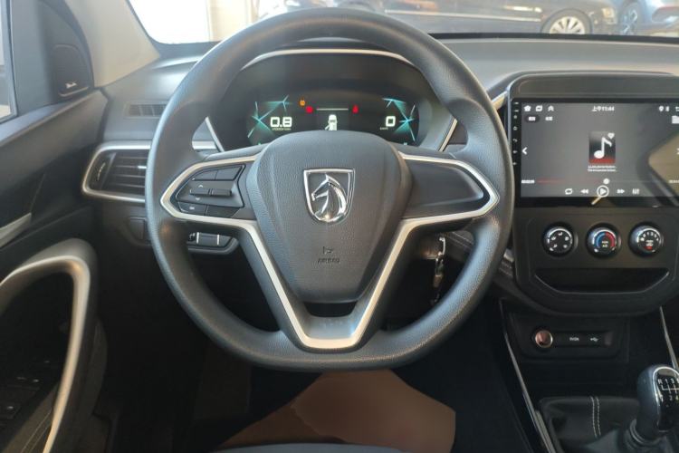 Used Baojun 530 2021 Global Car Anniversary Edition 1.5T Manual Comfort Version 7 Seats
