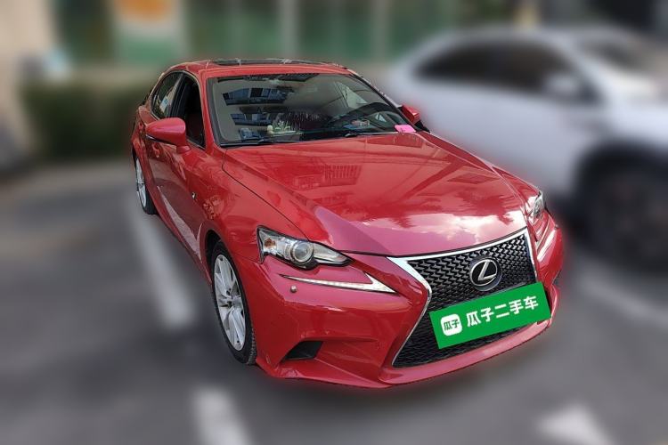 Used Lexus IS 2015 200t F SPORT
