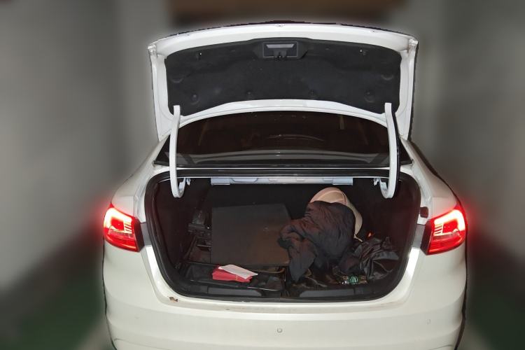 Used Ford Escort 2017 Happiness Edition 1.5L Automatic Fashion Version Trunk