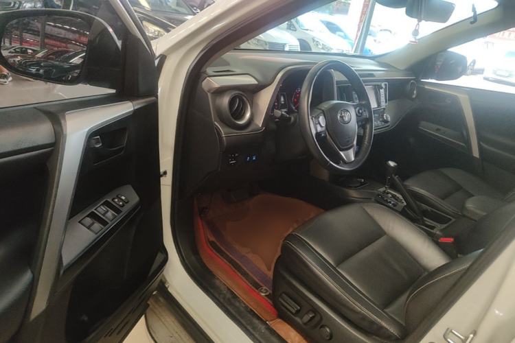 Used Toyota RAV4 2018 2.5L Automatic 4x4 Elite i Edition
