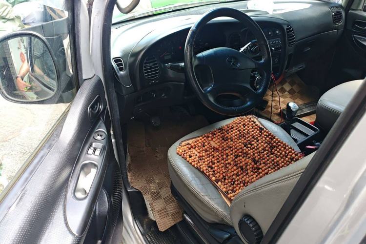 Used JAC Refine 2012 1.9T Shuttle Diesel Comfort Version HFC4DB1-2C