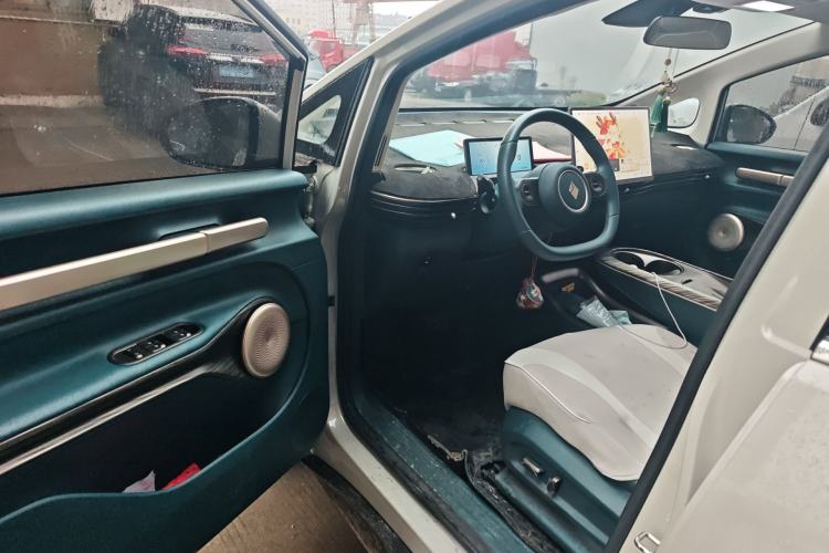 Used Baojun Cloud 2023 460 Pro Interior 3