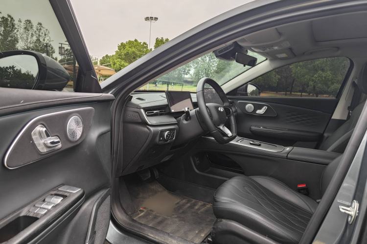 Used Chery Fengyun A8L 2025 1.5 TGDI 145 km Luxury Version
