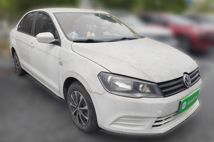 Used Volkswagen Jetta 2015 Value Edition 1.6L Automatic Fashion Version Front Right 45 Deg