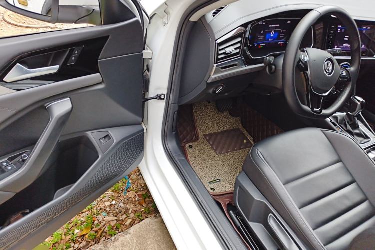 Used Volkswagen Sagitar 2021 280TSI DSG Comfort Connect Edition Driver Seat