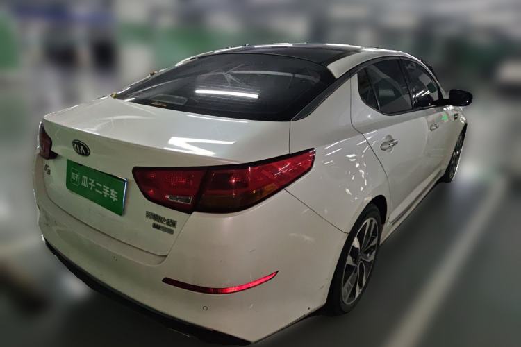 Used Kia K5 2014 2.0L Automatic LUXURY Rear Right 45 Deg