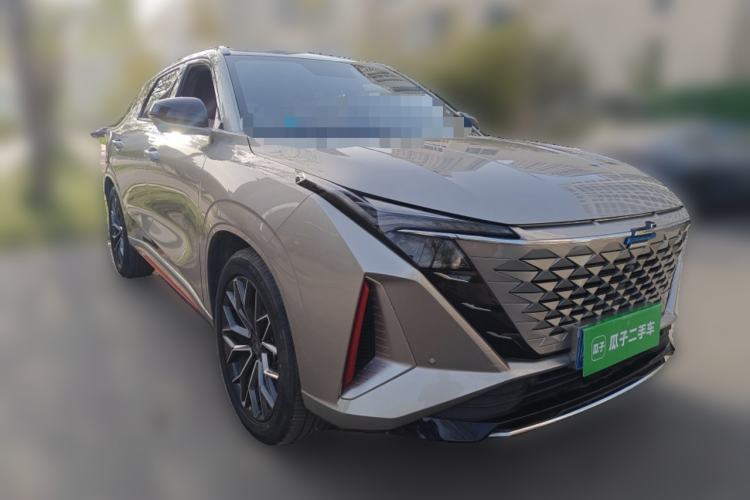 Used CHANGAN OSHAN Z6 2023 Blue Whale 2.0T Automatic Smart Drive Model Front Right 45 Deg