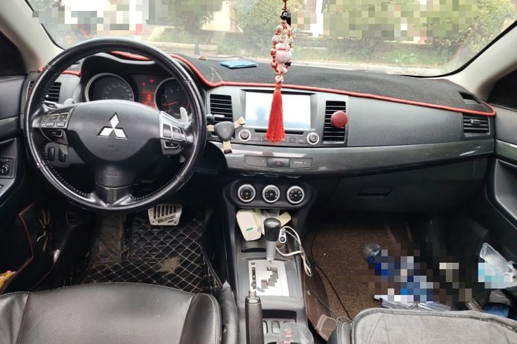 Used Mitsubishi Lancer EX 2010 ZhiShang Edition 1.8L CVT Luxury Model Center Console