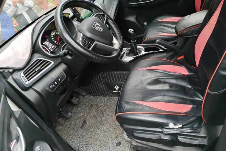 Used Baojun 730 2019 1.5L Manual Fashion Model 7-seater National V Left Front Seat