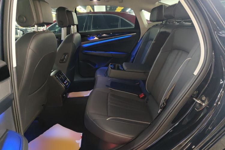 Used Volkswagen Passat 2024 380TSI Dragon Edition
