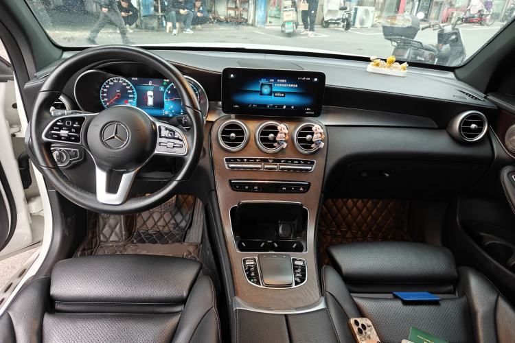 Used Mercedes-Benz GLC 2020 Facelift GLC 300 L 4MATIC Dynamic Edition
