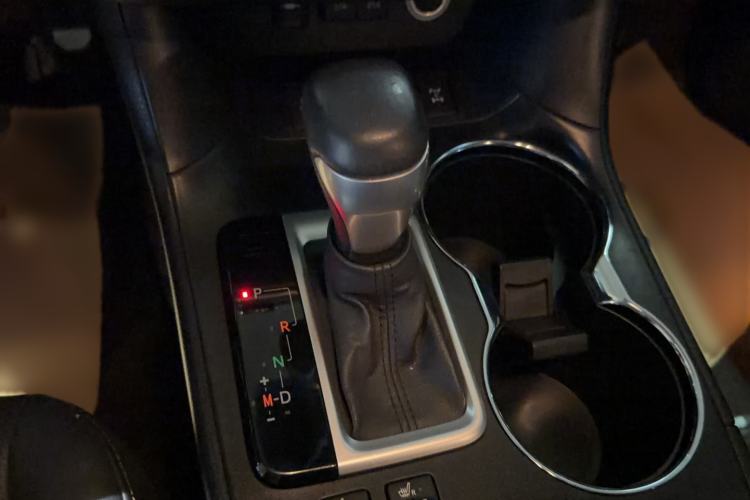 Used Toyota Highlander 2021 2.0T Four-Wheel Drive Luxury Edition 7 Seats Gear Lever