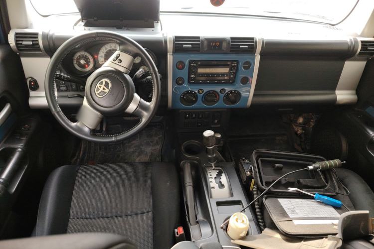 Used Toyota FJ Cruiser 2011 4.0L