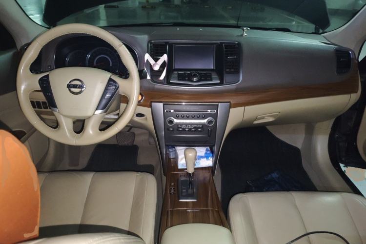 Used Nissan Teana 2012 2.5L XL Smart Enjoyment Version Center Console