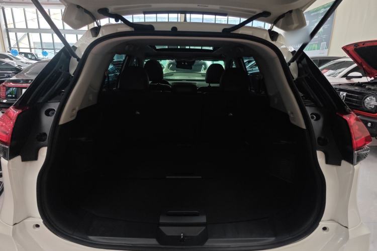 Used Nissan X-Trail 2022 2.0L Two-Wheel Drive Smart Connect & Comfort Edition Trunk