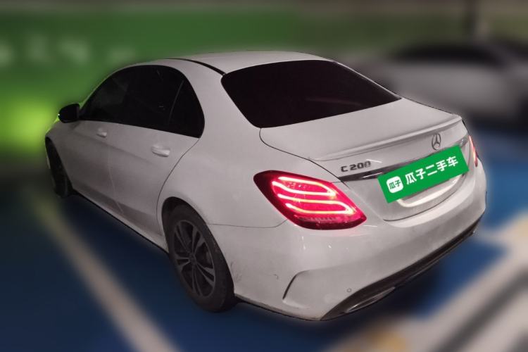 Used Mercedes-Benz C-Class 2017 Restyled C 200 Sport Edition Exterior 3