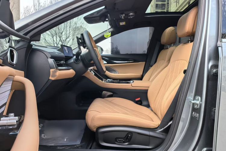 Used Geely Galaxy A7 2025 Model EM-i 150km Exploration+ Edition Interior 2