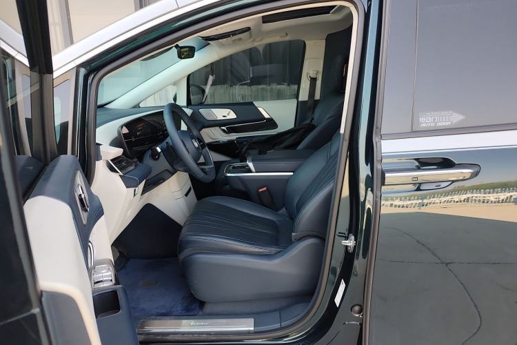 Used Buick Century 2023 2.0T Four-Seat Private Edition Left Front Seat