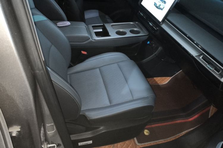 Used AION Y 2023 Younger Star Edition