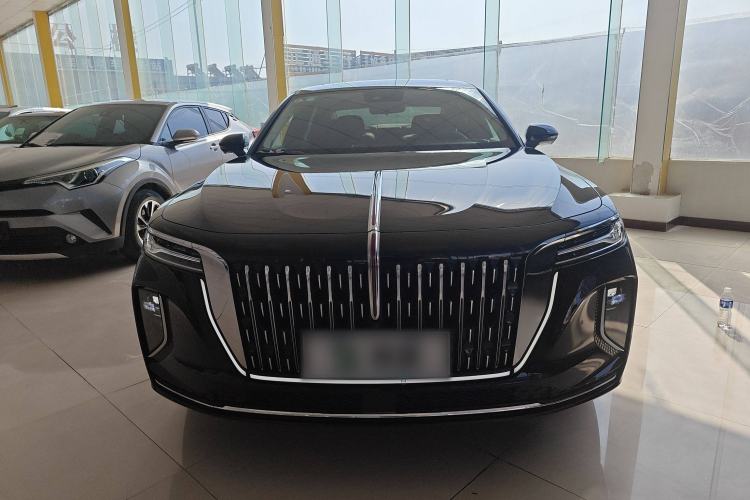 Used Hongqi H9 2025 Model Facelifted 2.0T Two-Wheel Drive Flag-Style Luxury Business Edition, 5 Seats