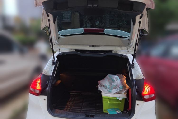 Used Ford Focus 2017 Hatchback 1.6L Automatic Fashion Edition Smart Drive Version
