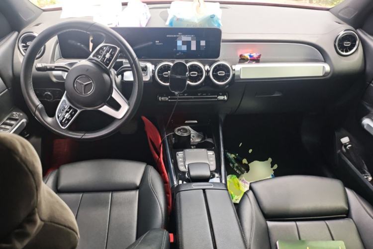 Used Mercedes-Benz GLB 2020 GLB 180 Fashion Model Center Console