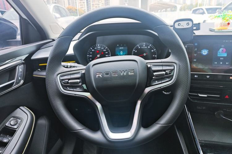 Used Roewe i5 2021 1.5L Manual Diamond Edition