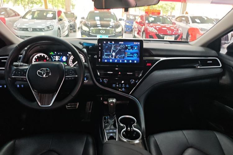 Used Toyota Camry 2023 2.0G Luxury Edition