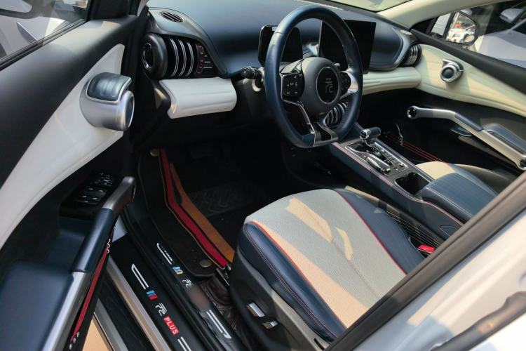 Used BYD Yuan PLUS 2022 510 km Luxury Version Driver Seat