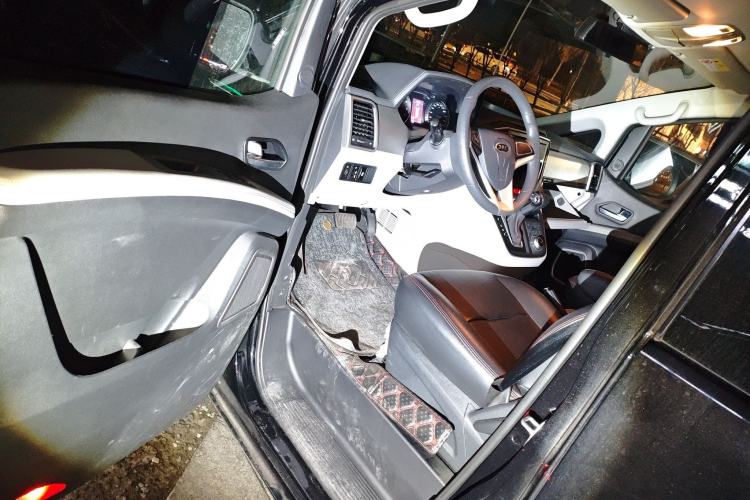 Used JAC Refine M4 2022 2.0 TGDI Automatic Business Edition
