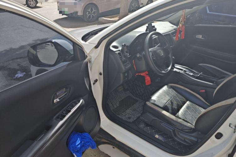 Used Honda Vezel 2017 1.5L CVT 2WD Comfort Model Driver Seat