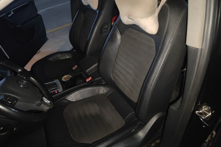 Used Volkswagen Magotan 2015 Revised Version 2.0 TSI Luxury Edition Left Front Seat