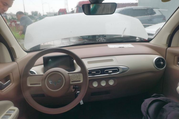 Used Wuling Hongguang MINIEV 2025 Four-Door Version Advanced Edition