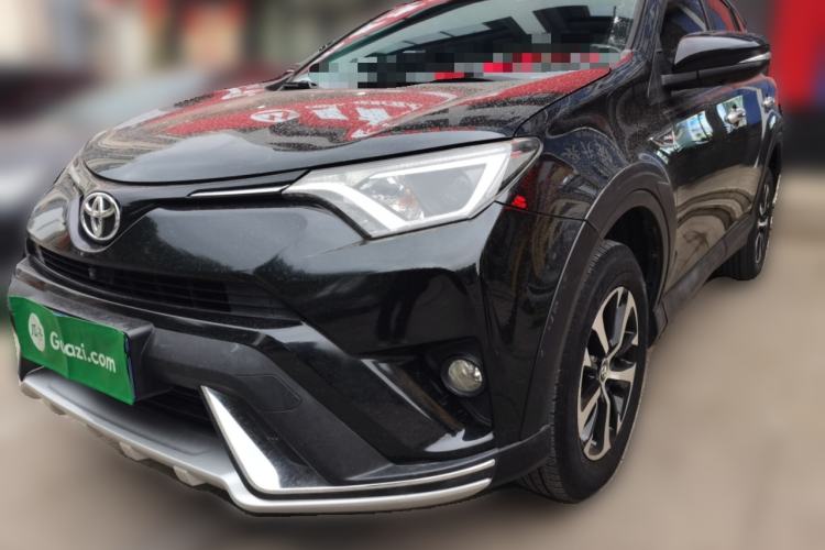 Used Toyota RAV4 2018 2.0L CVT Two-Wheel Drive Fashion X Edition