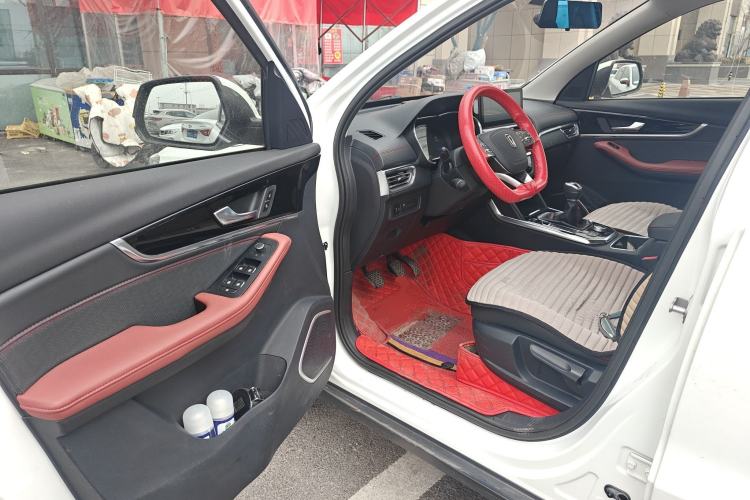 Used Bestune T33 2019 1.6L Manual Luxury Version China V