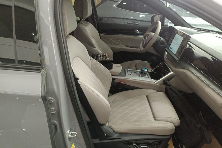 Used BYD Tang New Energy 2025 Intelligent Driving Version DM-i 115KM Flagship Edition
