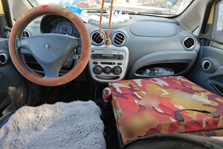 Used CHANGAN Benni mini 2010 1.0L Manual Deluxe Edition Center Console