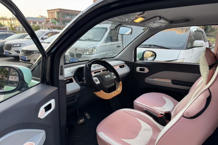 Used Chery QQ Ice Cream 2022 120km Conical Shape Lithium Iron Phosphate