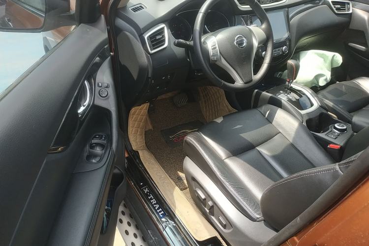 Used Nissan X-Trail 2016 2.5L CVT Sport Edition 4WD
