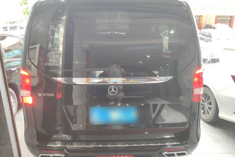 Used Mercedes-Benz V-Class 2018 V250 2.0T Middle East Version